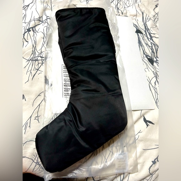 NWT M.A.C Christmas Stocking - Satin w/ Bow - Picture 3 of 3